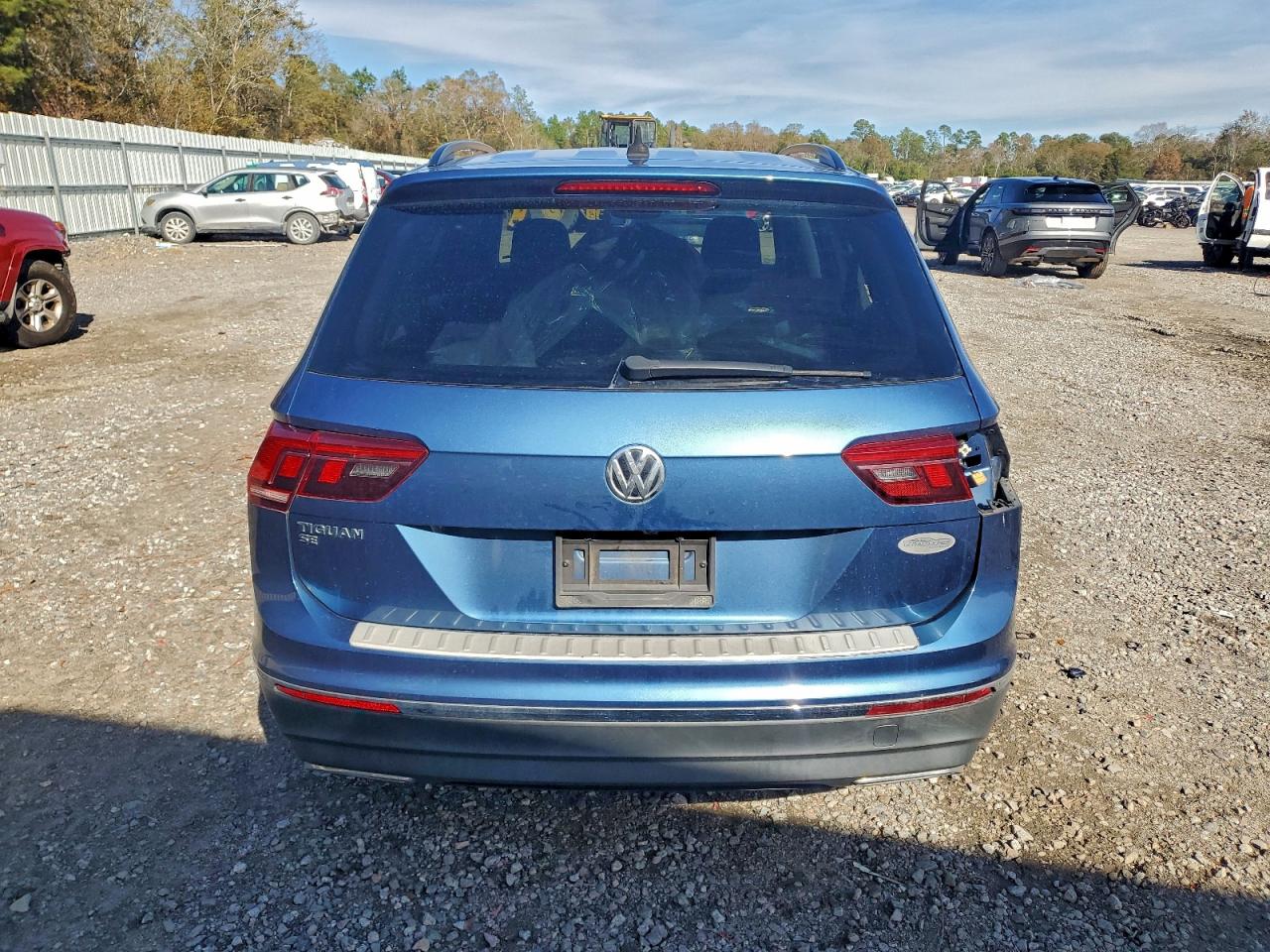 2020 VOLKSWAGEN TIGUAN SE photo 11