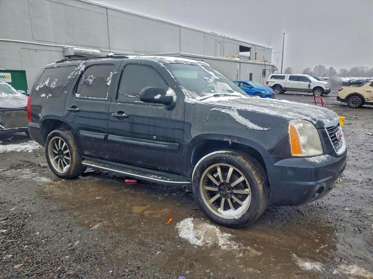 2012 CADILLAC ESCALADE LUXURY photo 4