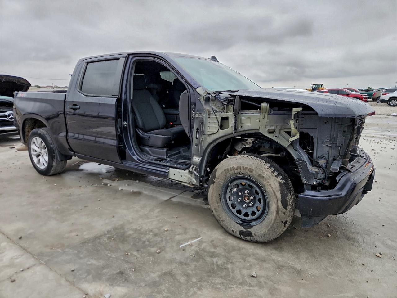 2023 CHEVROLET SILVERADO K1500 CUSTOM photo 7