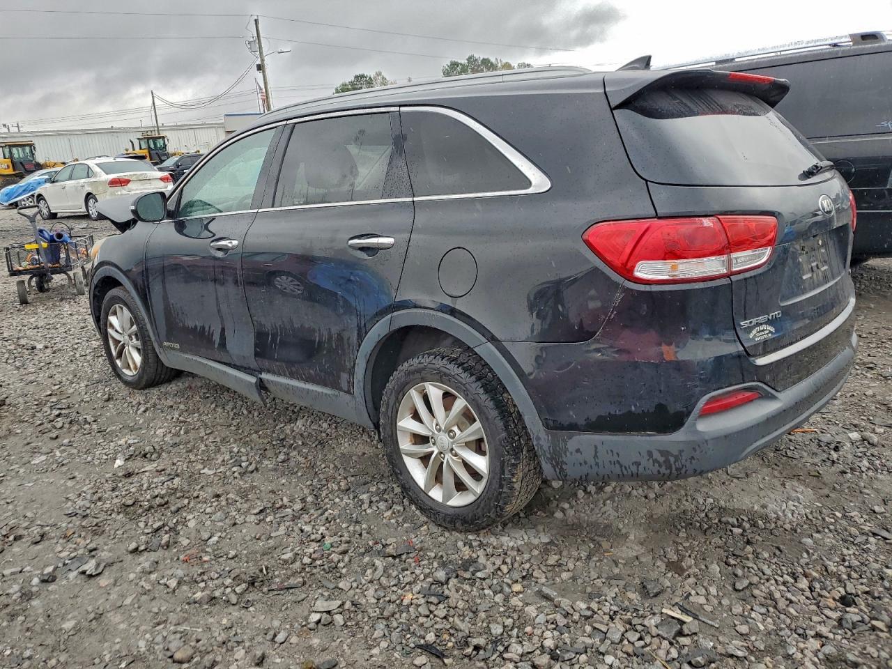 2016 KIA SORENTO LX photo 3