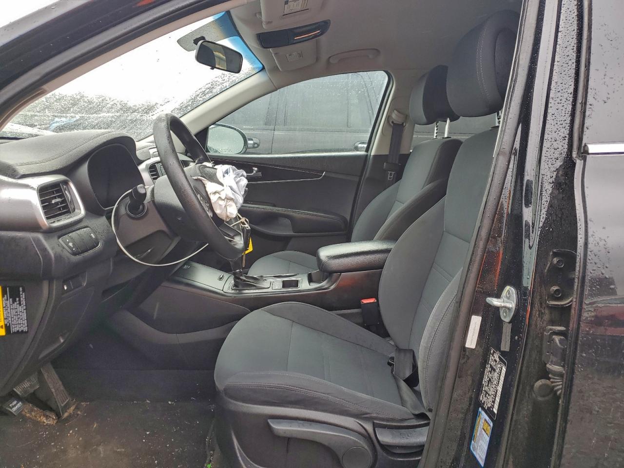 2016 KIA SORENTO LX photo 13