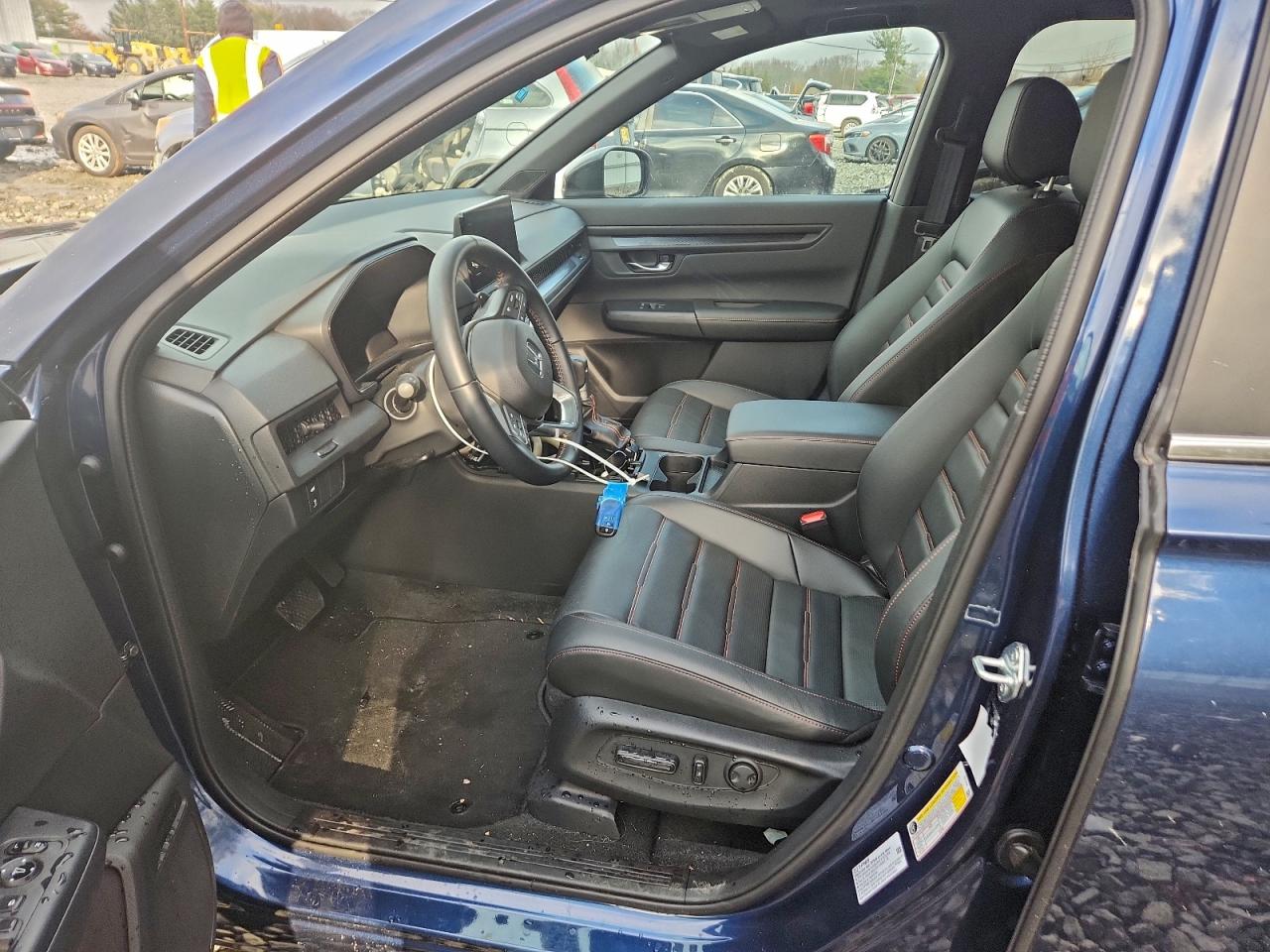 2025 HONDA CR-V SPORT-L photo 13