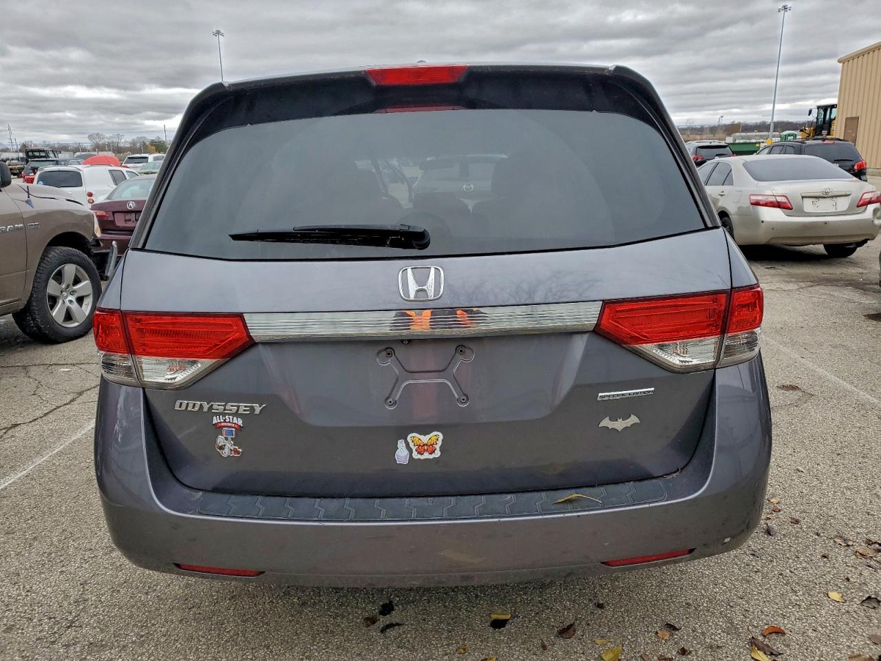 2016 HONDA ODYSSEY SE photo 11
