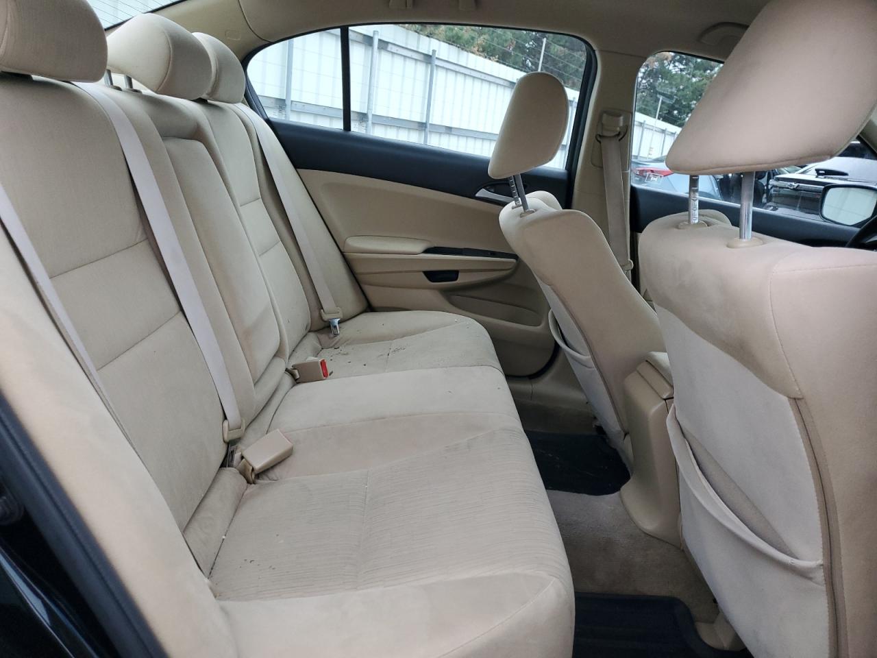2011 HONDA ACCORD LXP photo 19