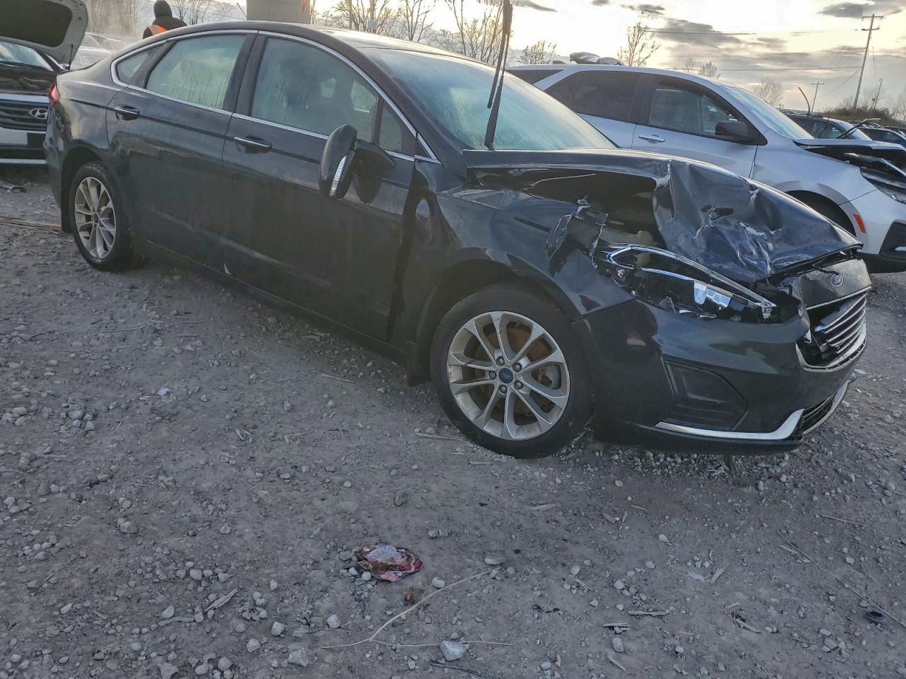 2019 FORD FUSION SEL photo 4