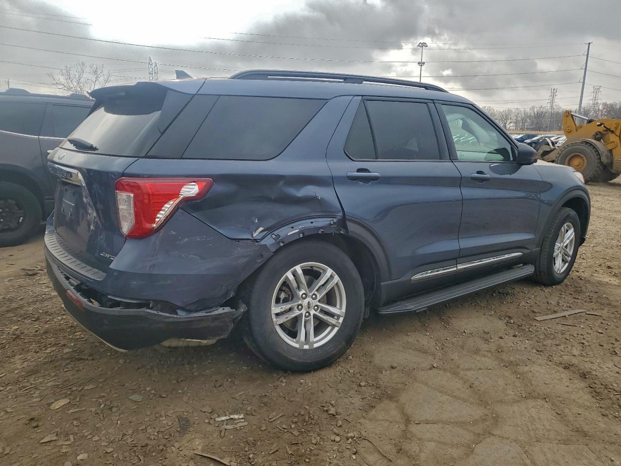 2021 FORD EXPLORER XLT photo 5