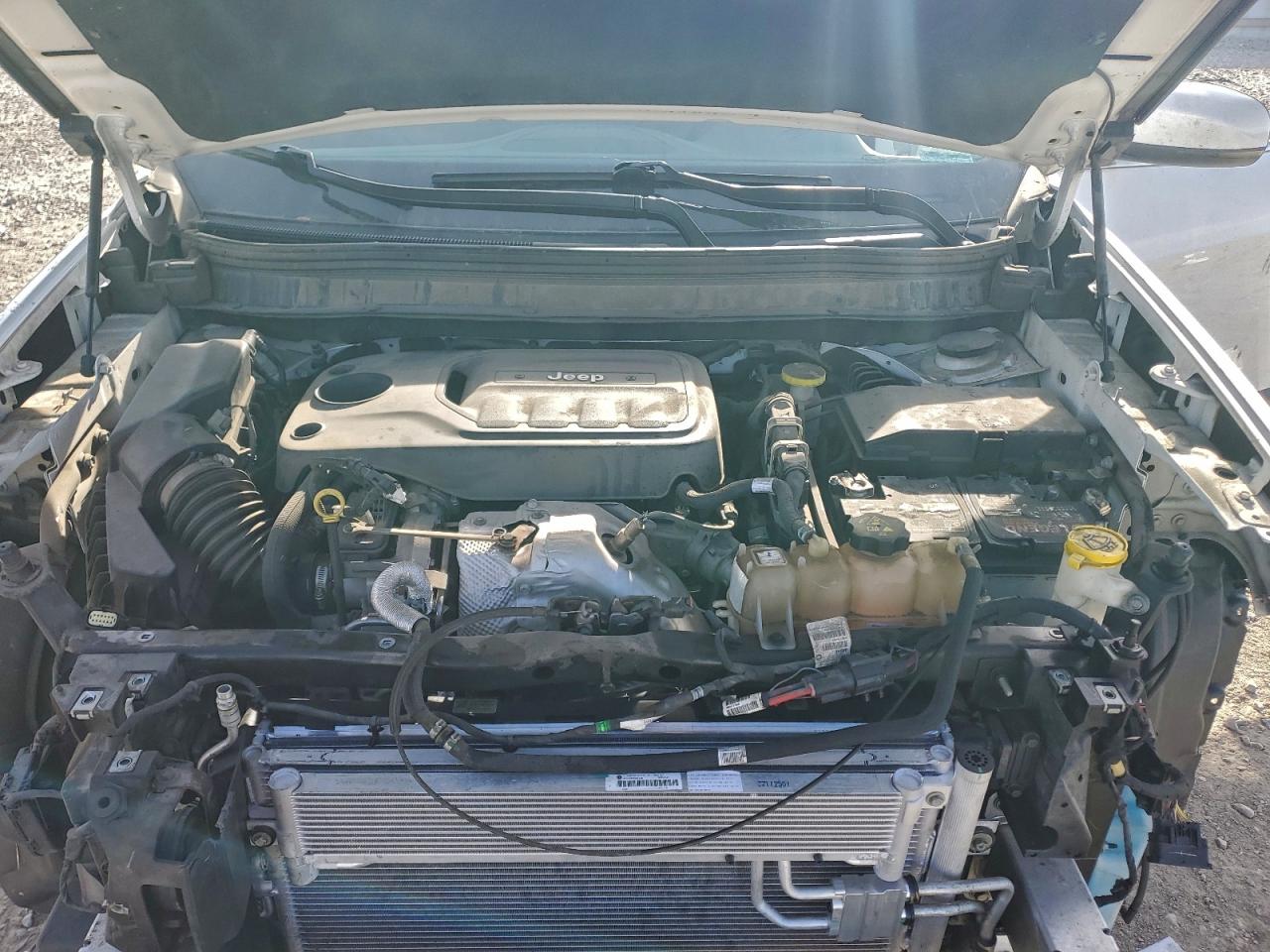 2019 JEEP CHEROKEE LIMITED photo 31