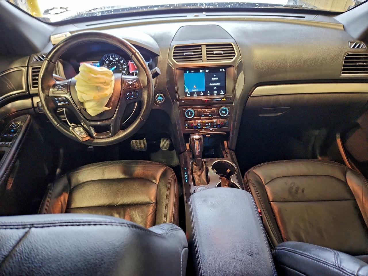 2018 FORD EXPLORER XLT photo 8