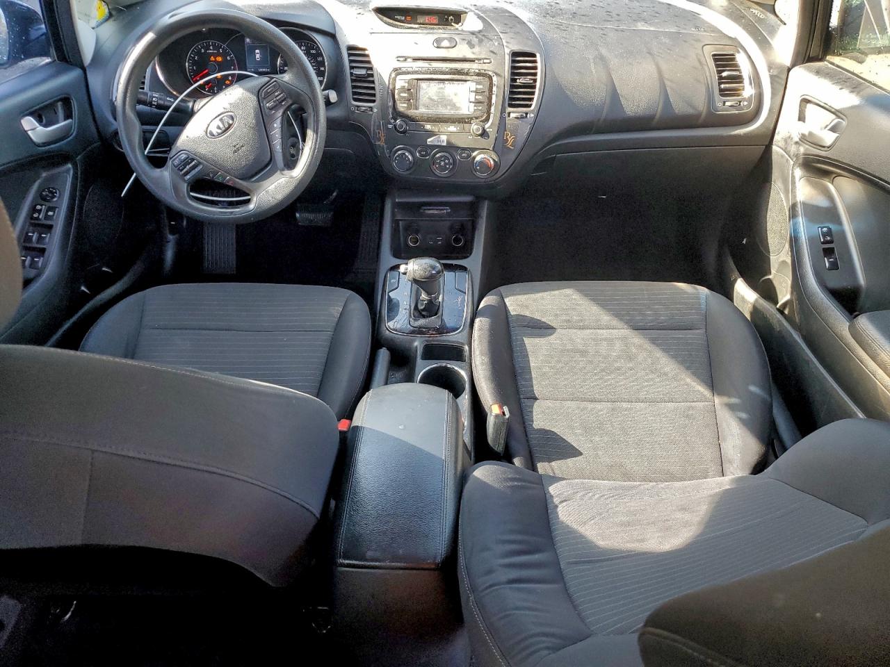 2017 KIA FORTE LX photo 22