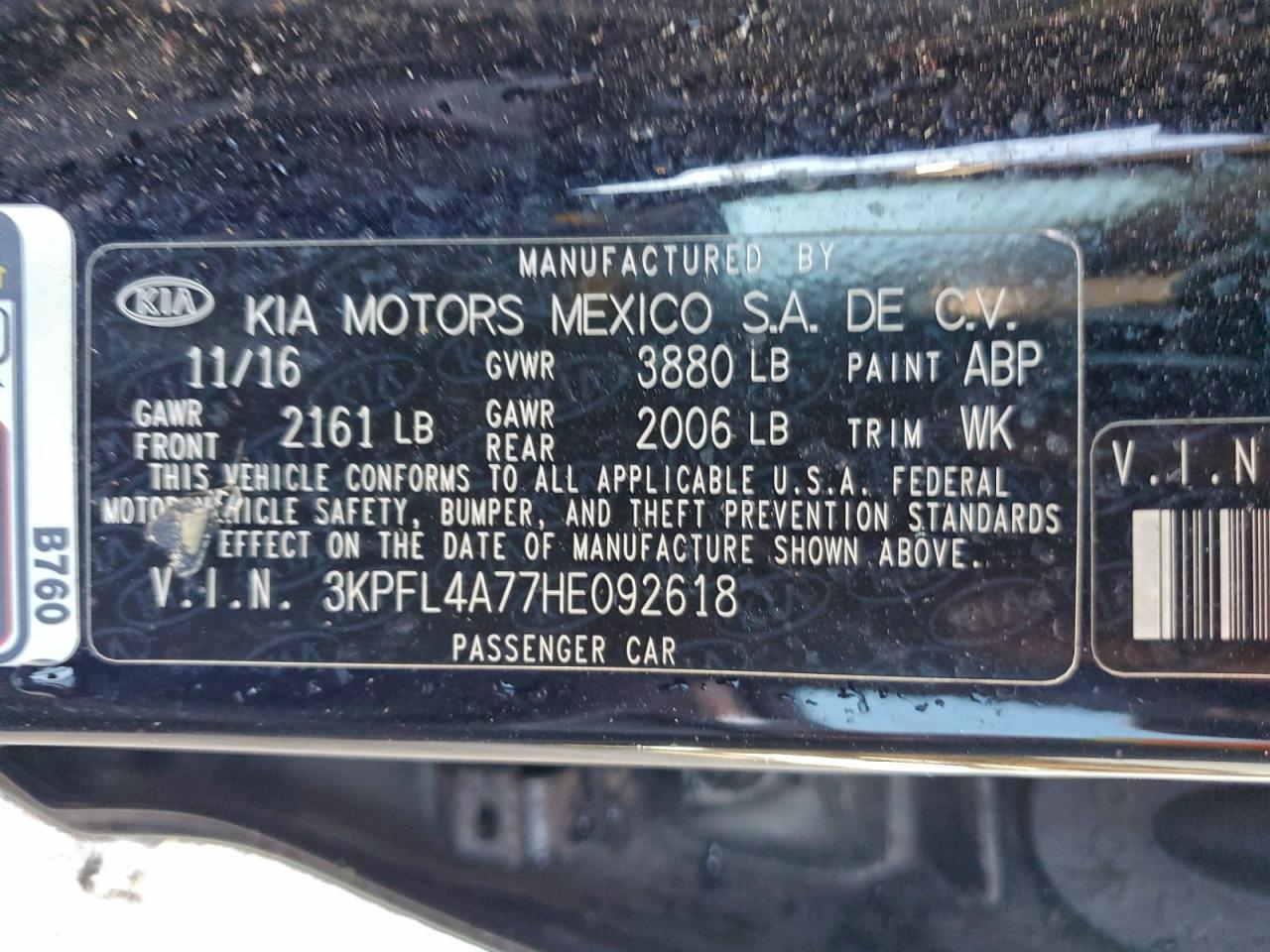 2017 KIA FORTE LX photo 37