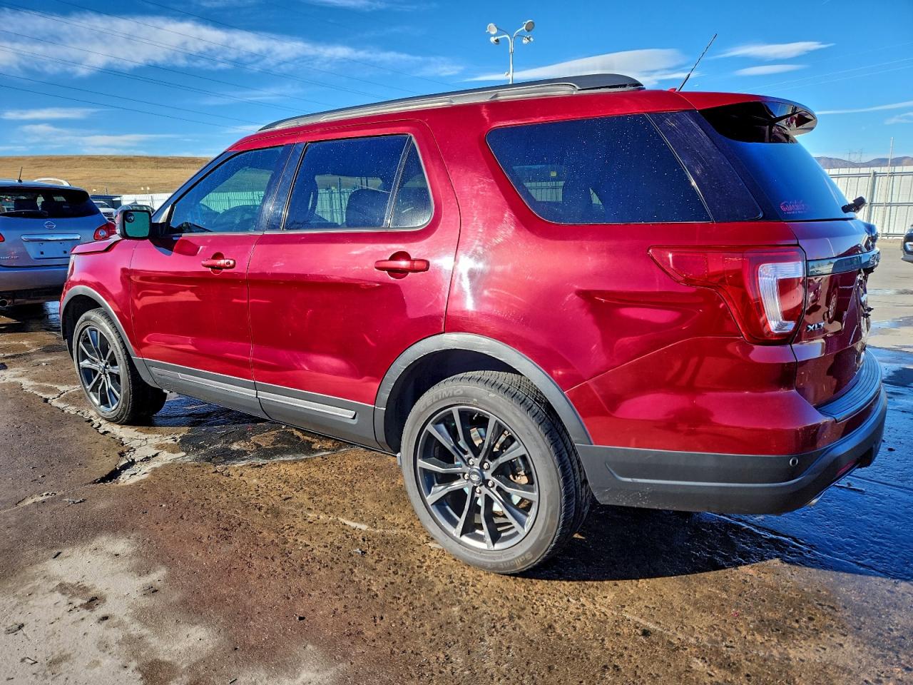2018 FORD EXPLORER XLT photo 4