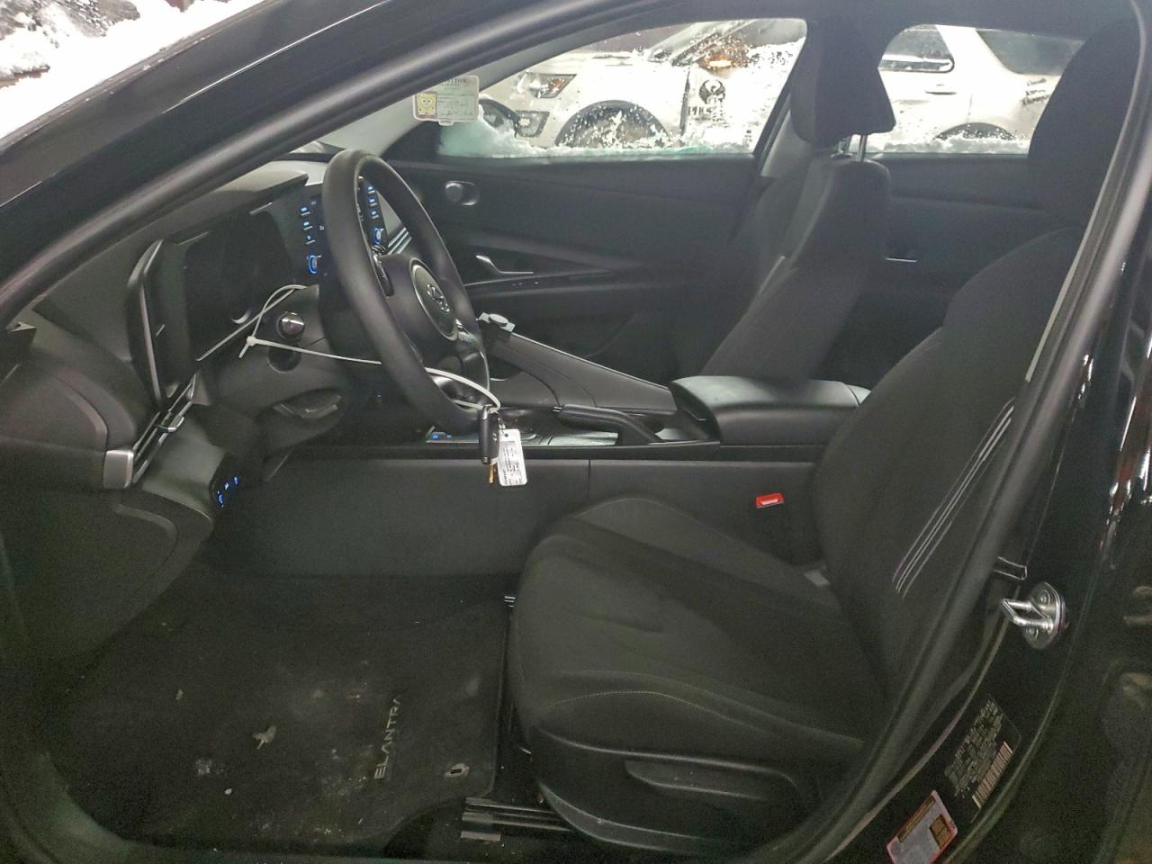 2023 HYUNDAI ELANTRA SEL photo 13