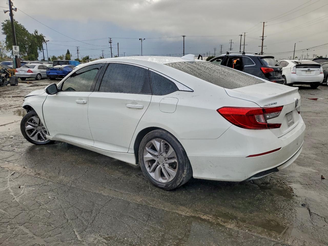 2020 HONDA ACCORD LX photo 4