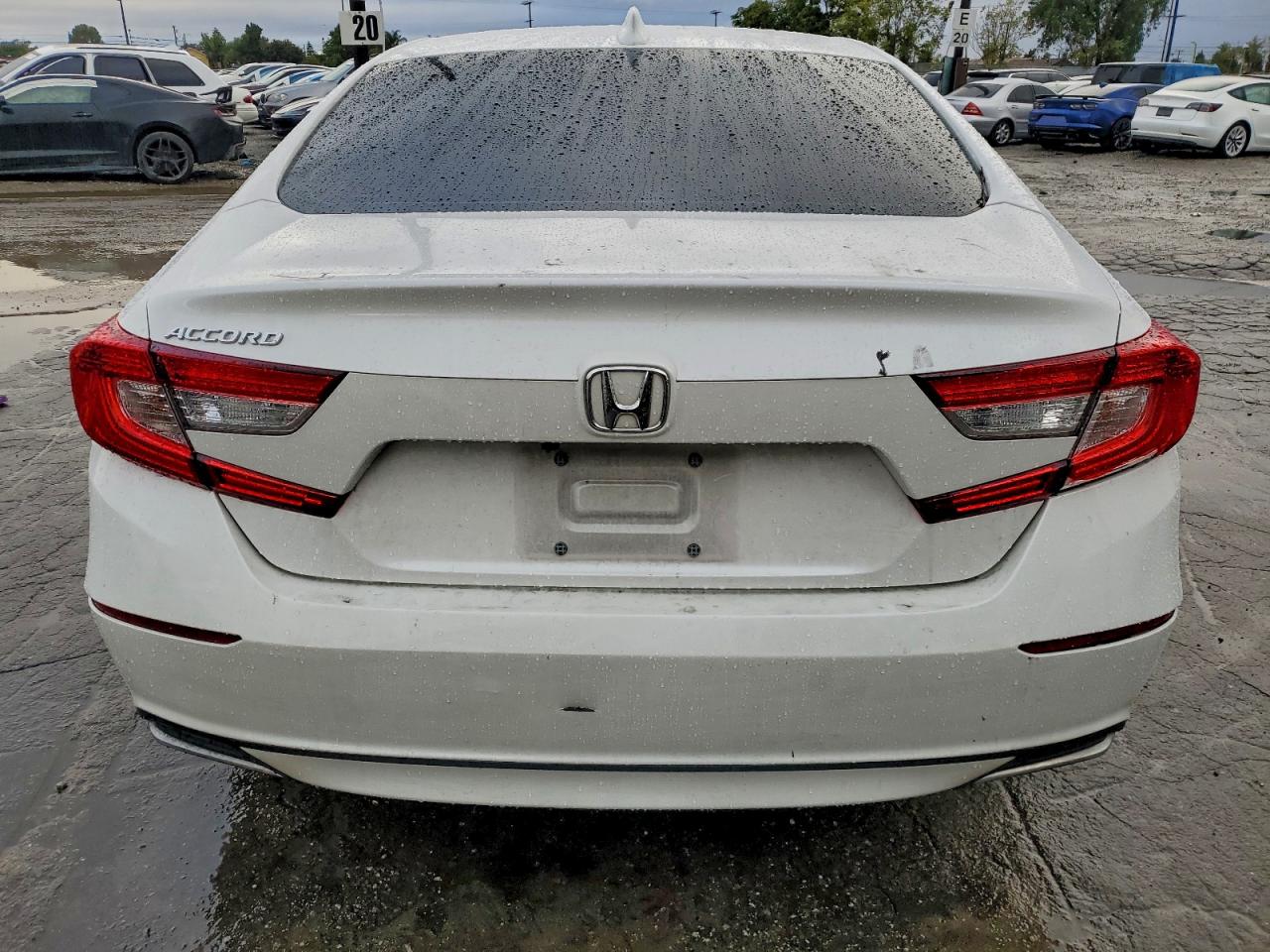 2020 HONDA ACCORD LX photo 16