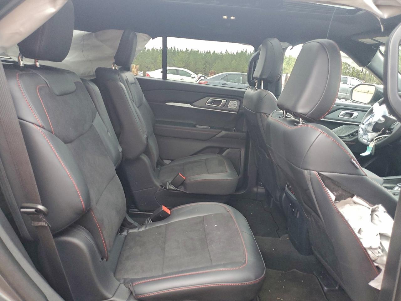 2025 FORD EXPLORER ST photo 10