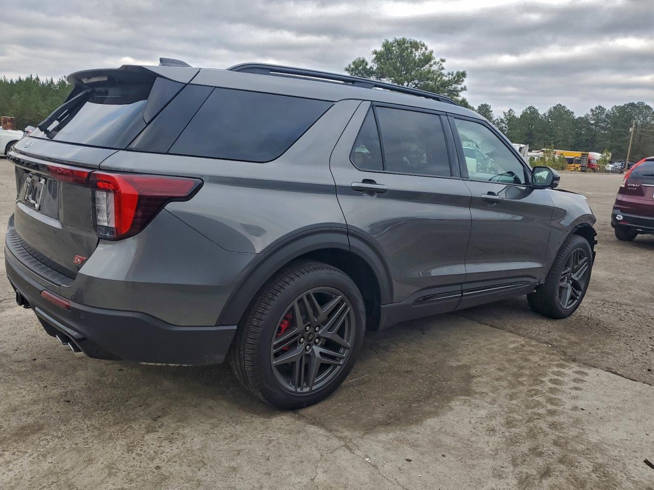 2025 FORD EXPLORER ST photo 3