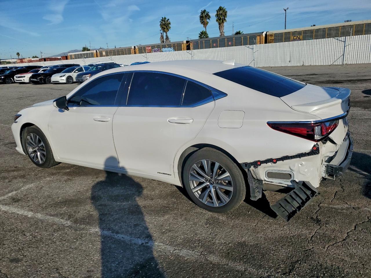 2021 LEXUS ES 300H BASE photo 2