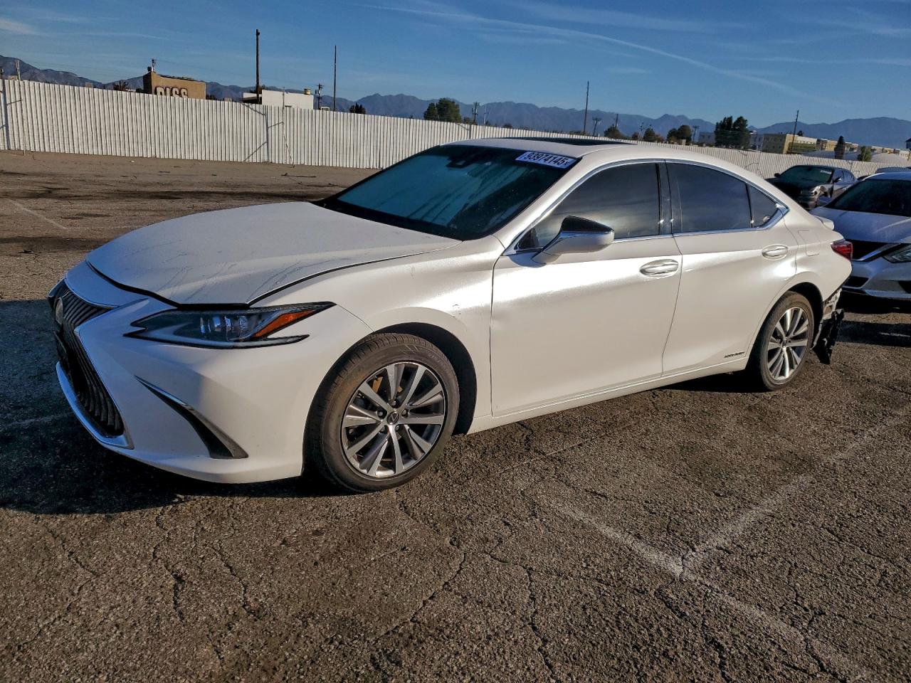 2021 LEXUS ES
