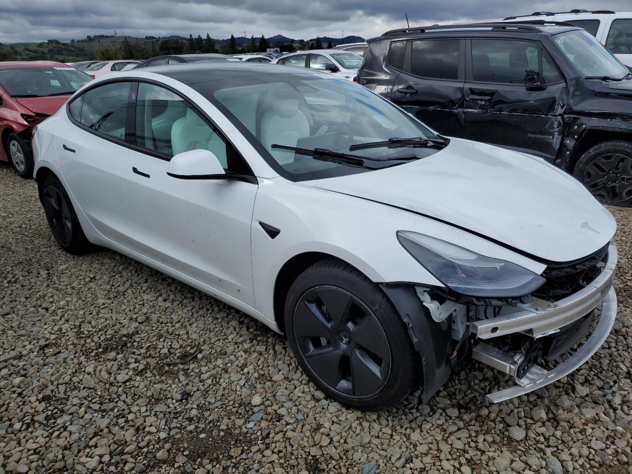 2023 TESLA MODEL 3 photo 4