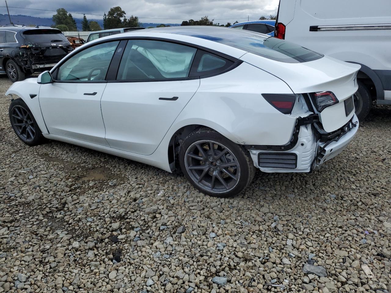 2023 TESLA MODEL 3 photo 2