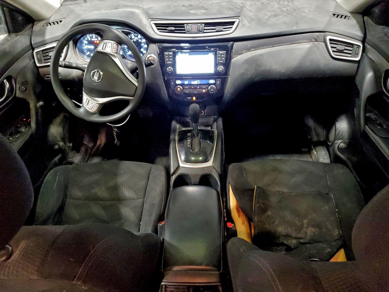 2014 NISSAN ROGUE SV photo 22