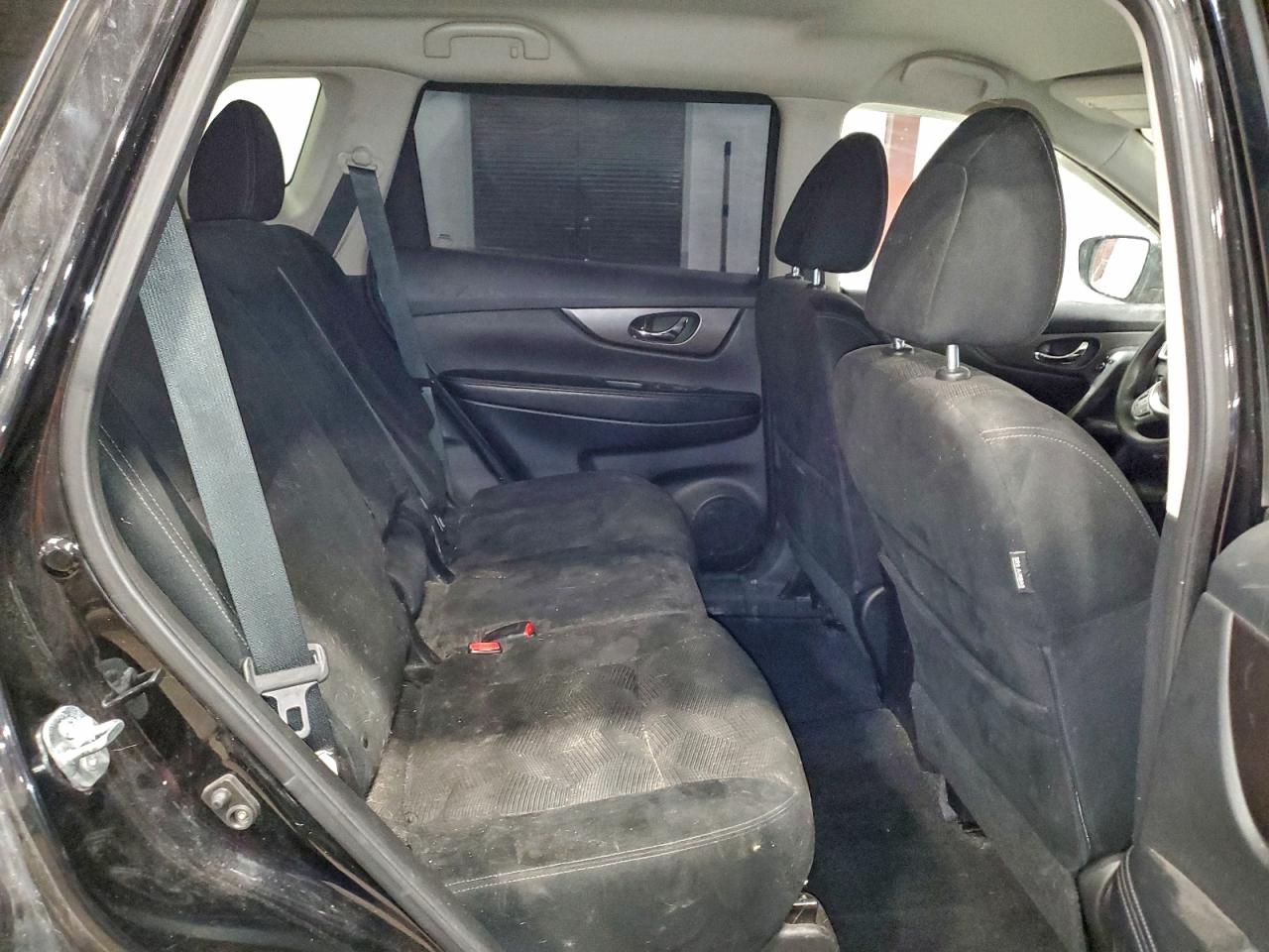 2014 NISSAN ROGUE SV photo 31