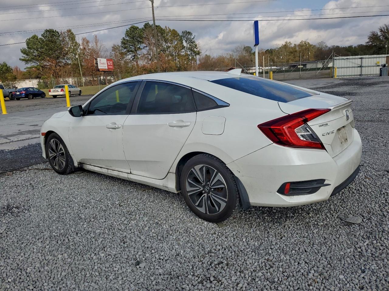 2017 HONDA CIVIC EX photo 3