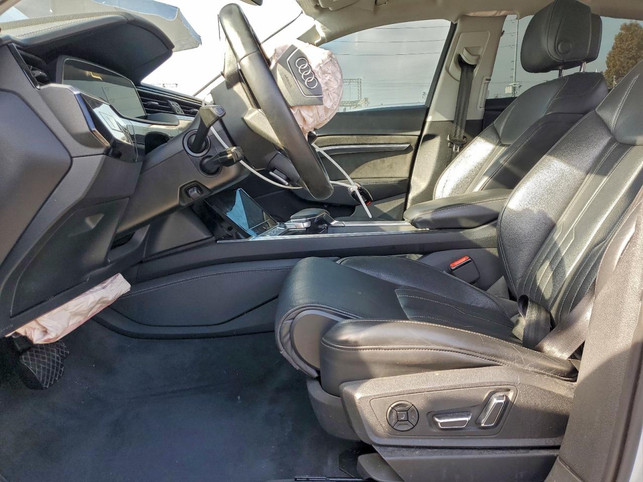 2021 AUDI E-TRON SPORTBACK PRESTIGE photo 7