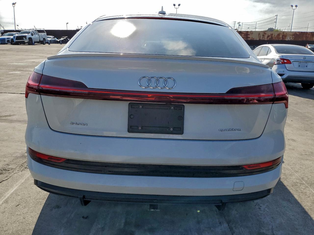 2021 AUDI E-TRON SPORTBACK PRESTIGE photo 6