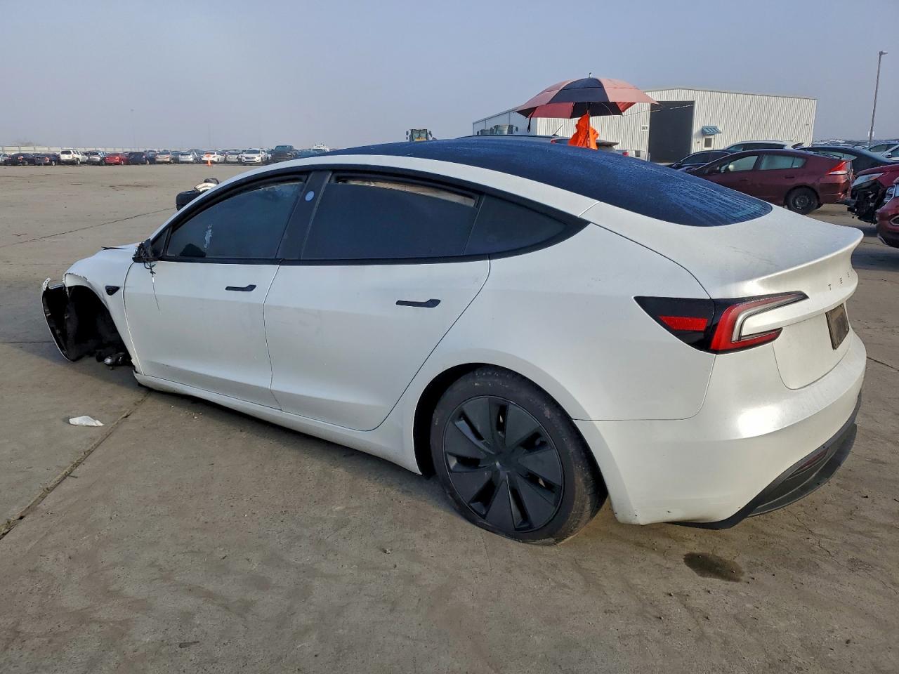 2024 TESLA MODEL 3 photo 4