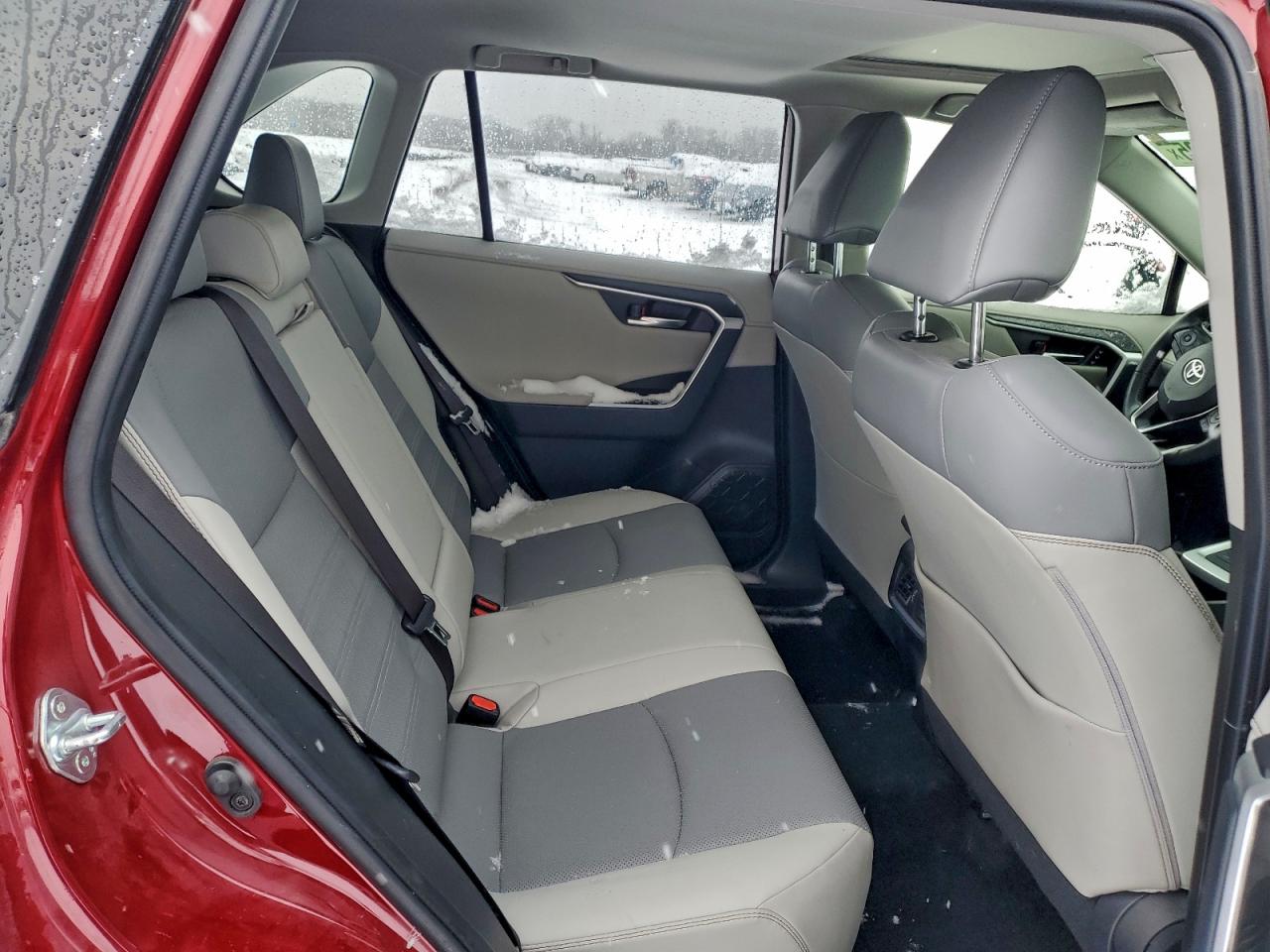 2019 TOYOTA RAV4 LIMITED photo 10