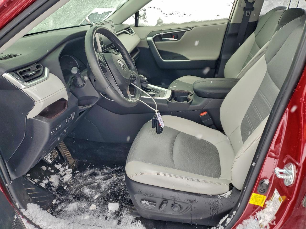 2019 TOYOTA RAV4 LIMITED photo 7