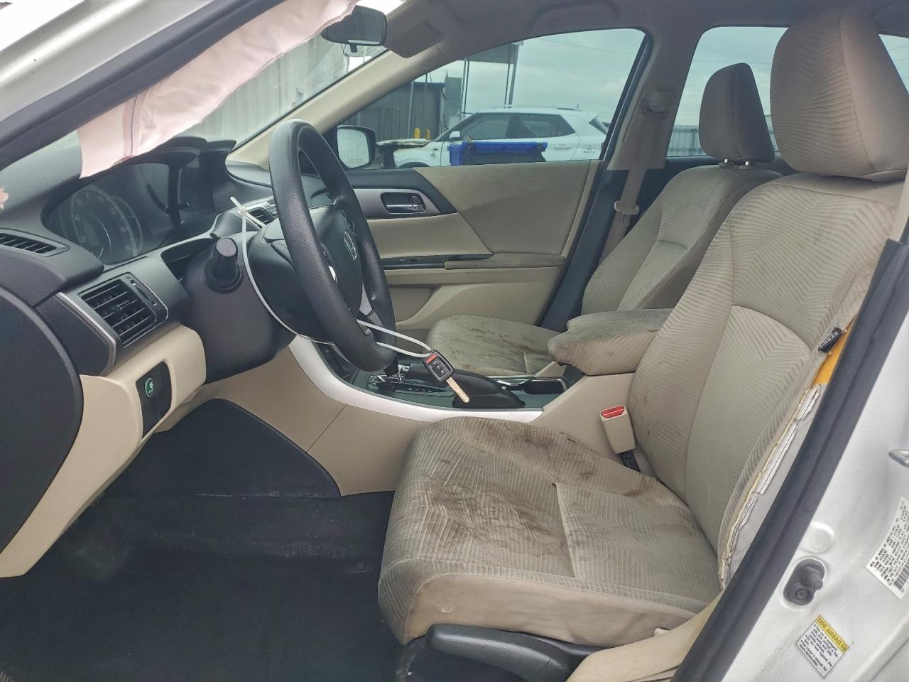 2015 HONDA ACCORD LX photo 19