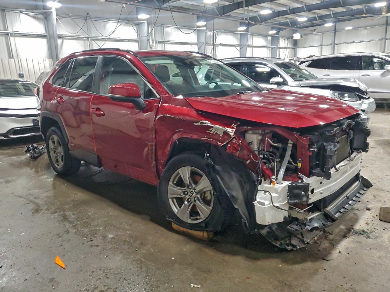 2022 TOYOTA RAV4 XLE photo 10