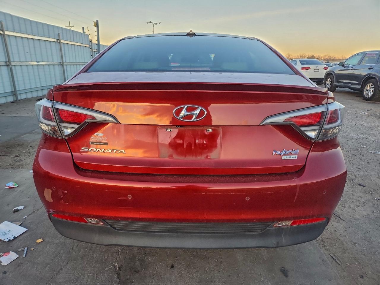2017 HYUNDAI SONATA HYBRID photo 11