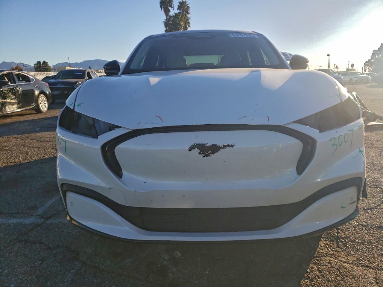 2021 FORD MUSTANG MACH-E PREMIUM photo 9