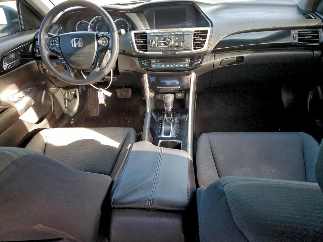 2017 HONDA ACCORD LX photo 8