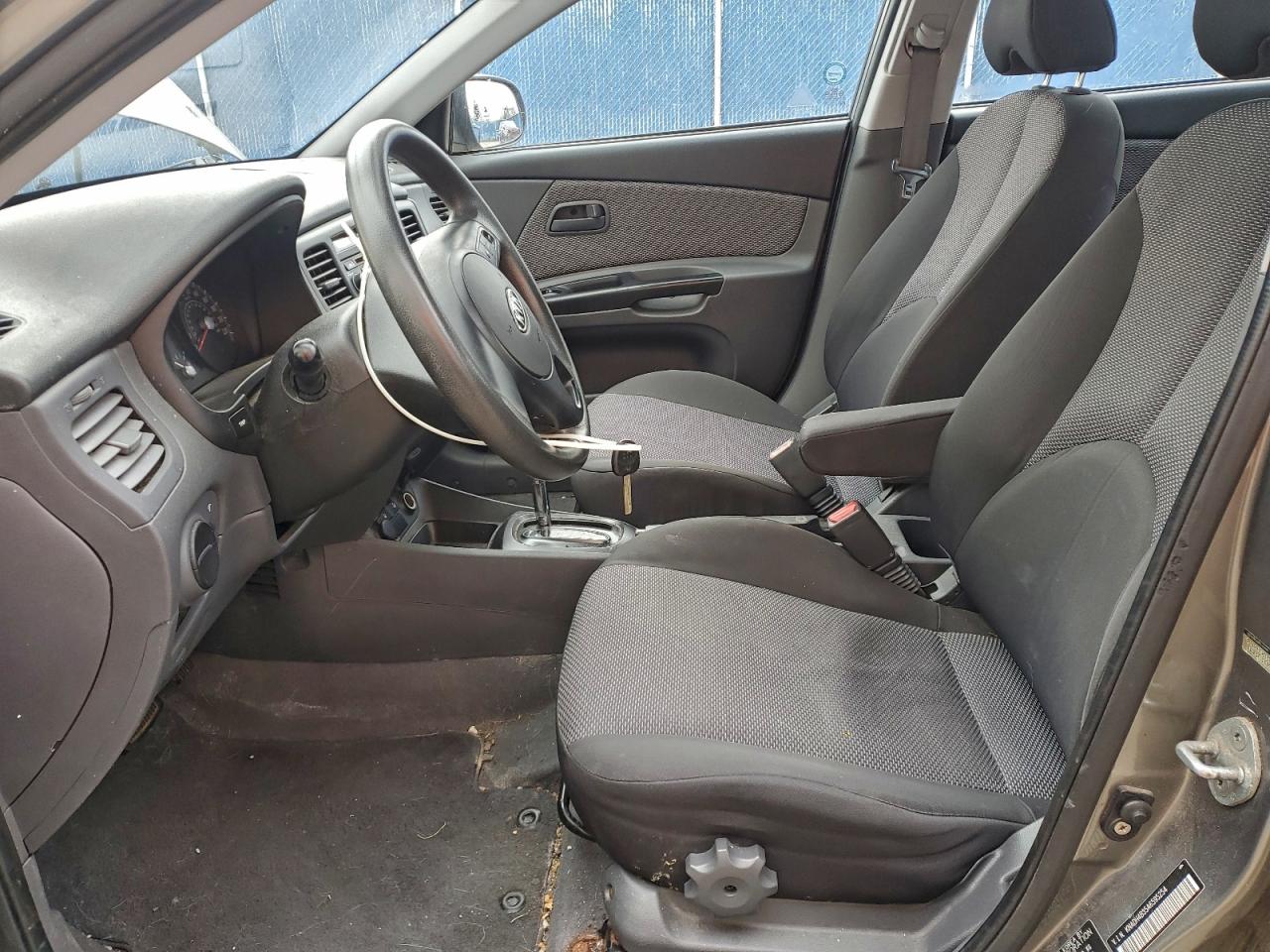 2010 KIA RIO photo 7