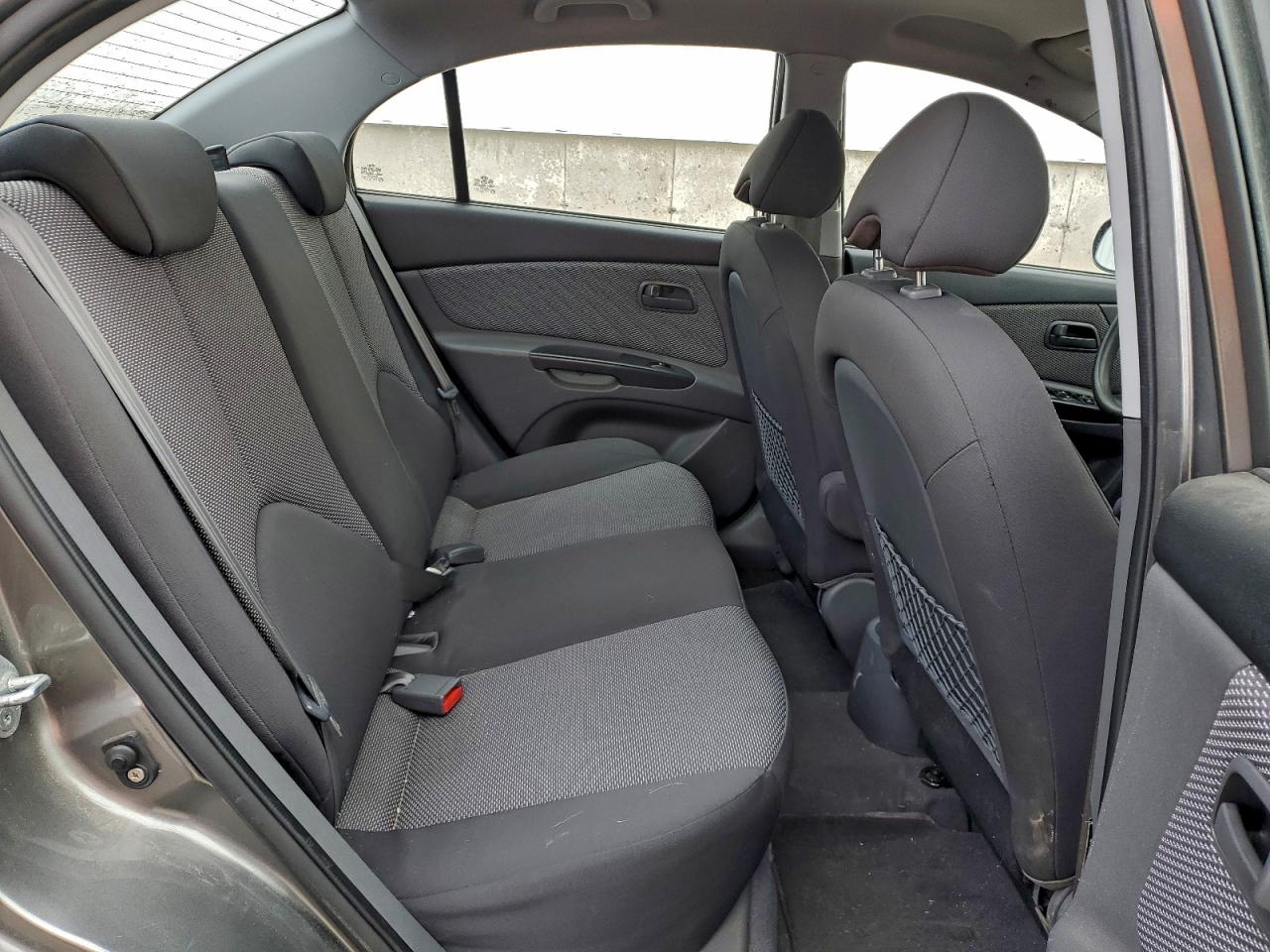 2010 KIA RIO photo 10