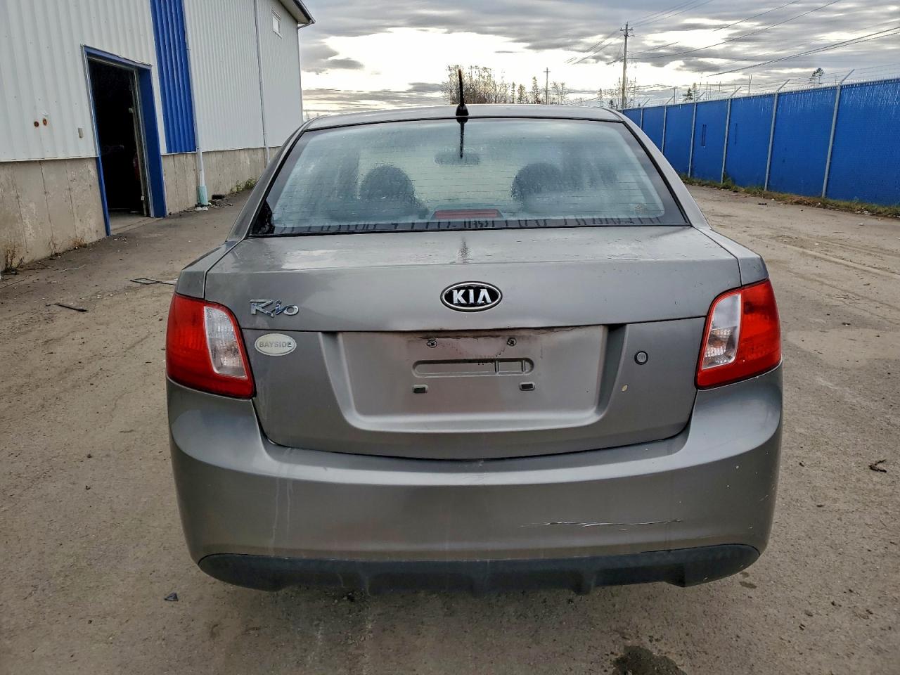 2010 KIA RIO photo 6