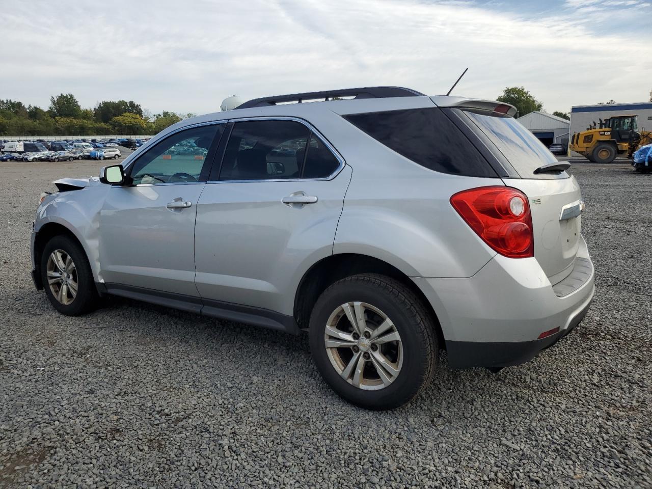 2015 CHEVROLET EQUINOX LT photo 2
