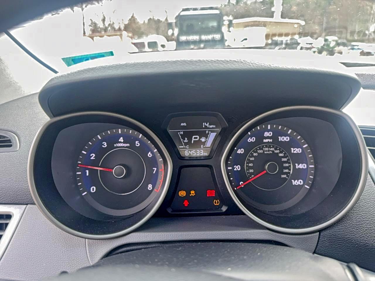 2016 HYUNDAI ELANTRA photo 9