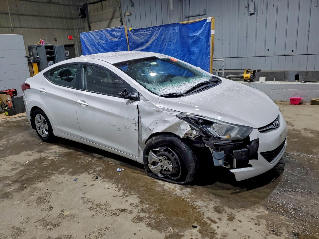 2016 HYUNDAI ELANTRA photo 4