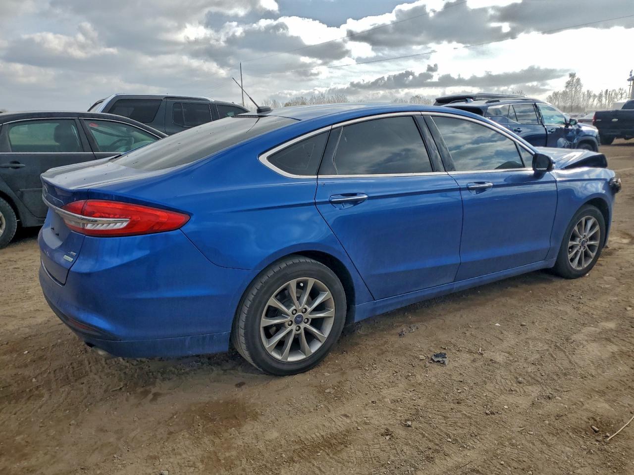 2017 FORD FUSION SE photo 5