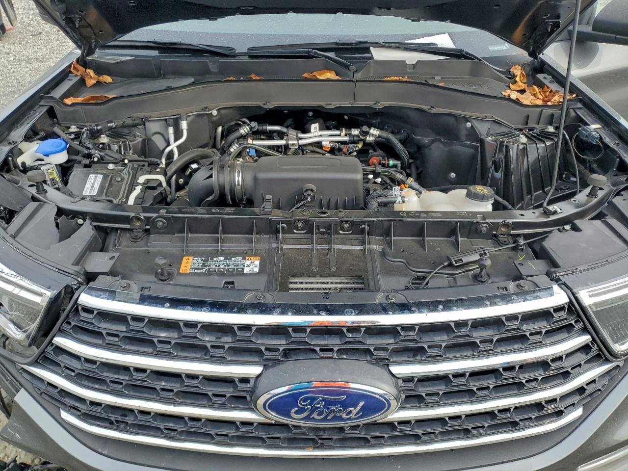 2024 FORD EXPLORER XLT photo 11