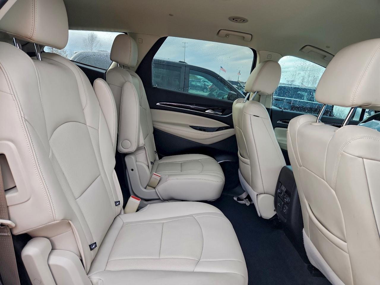 2022 BUICK ENCLAVE PREMIUM photo 11