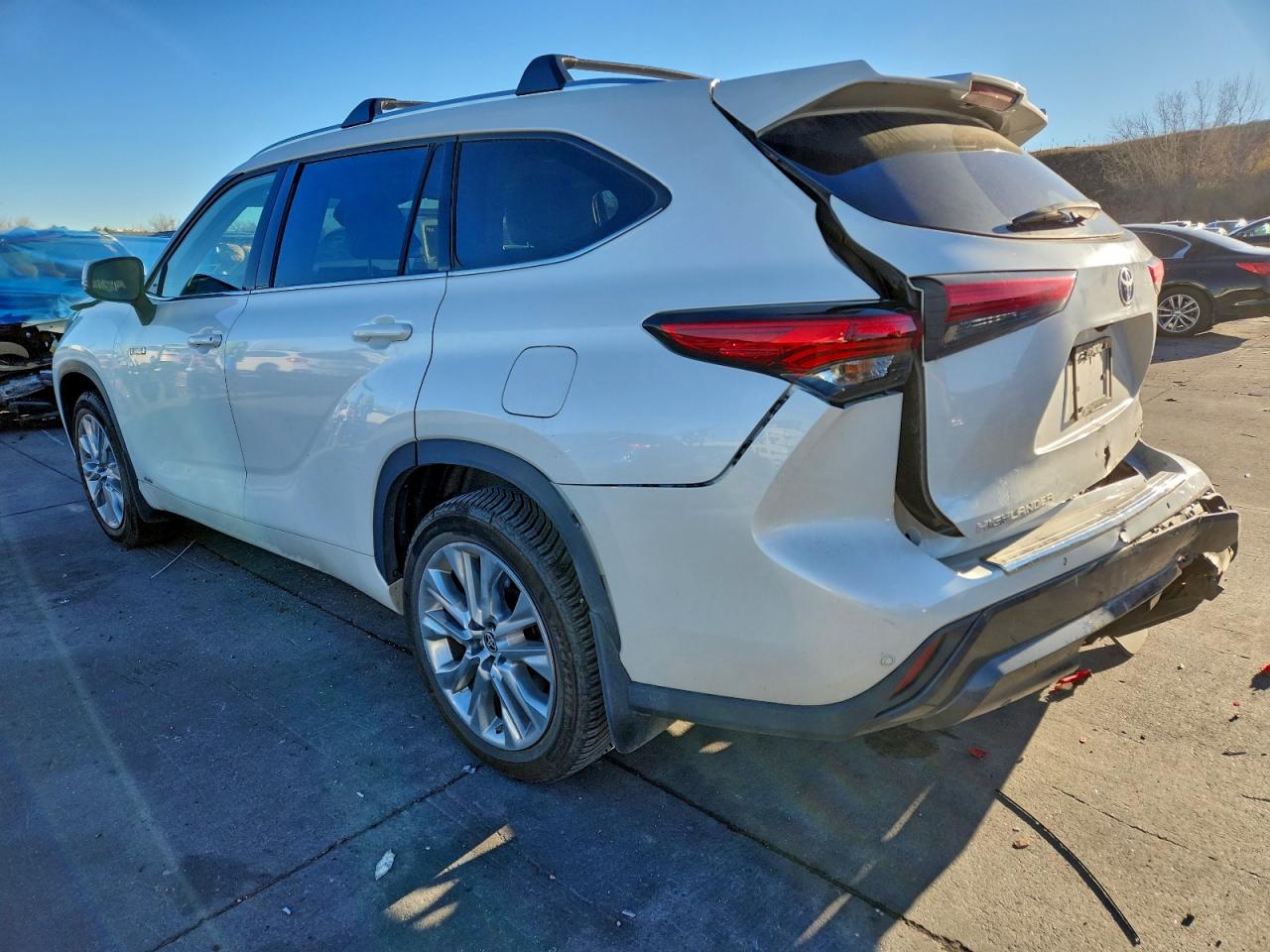 2021 TOYOTA HIGHLANDER HYBRID LIMITED photo 3