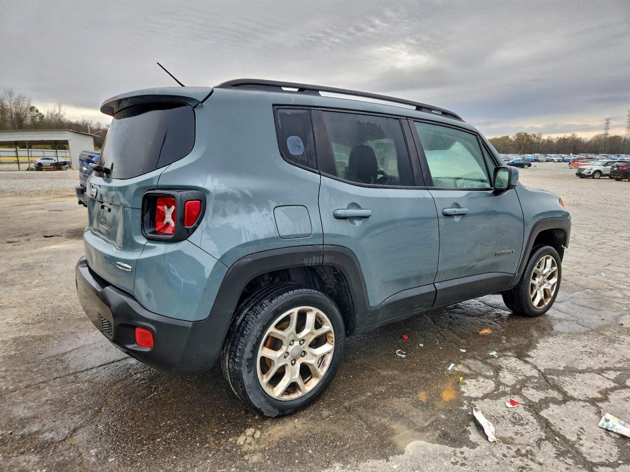 2017 JEEP RENEGADE LATITUDE photo 5