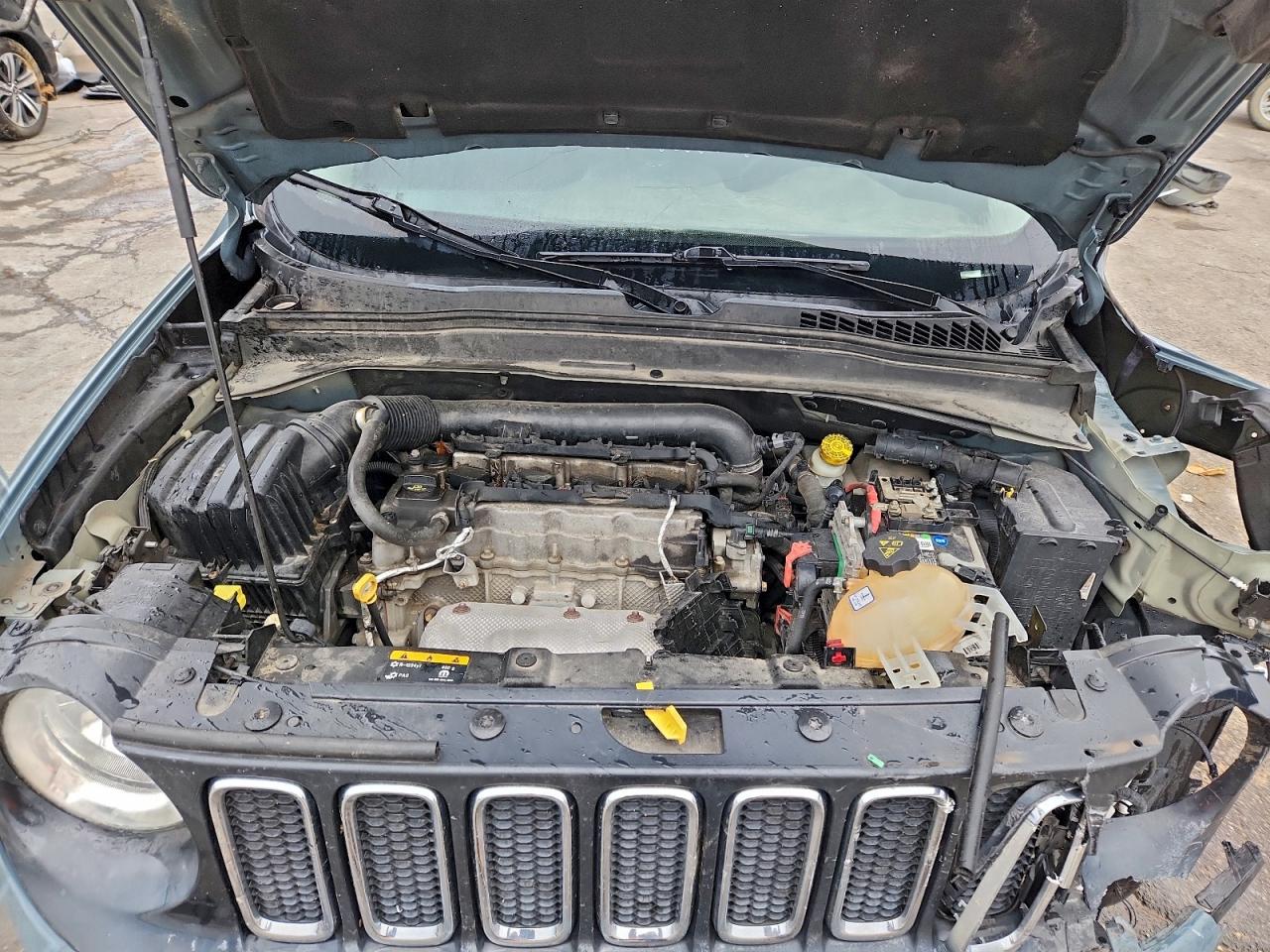 2017 JEEP RENEGADE LATITUDE photo 21