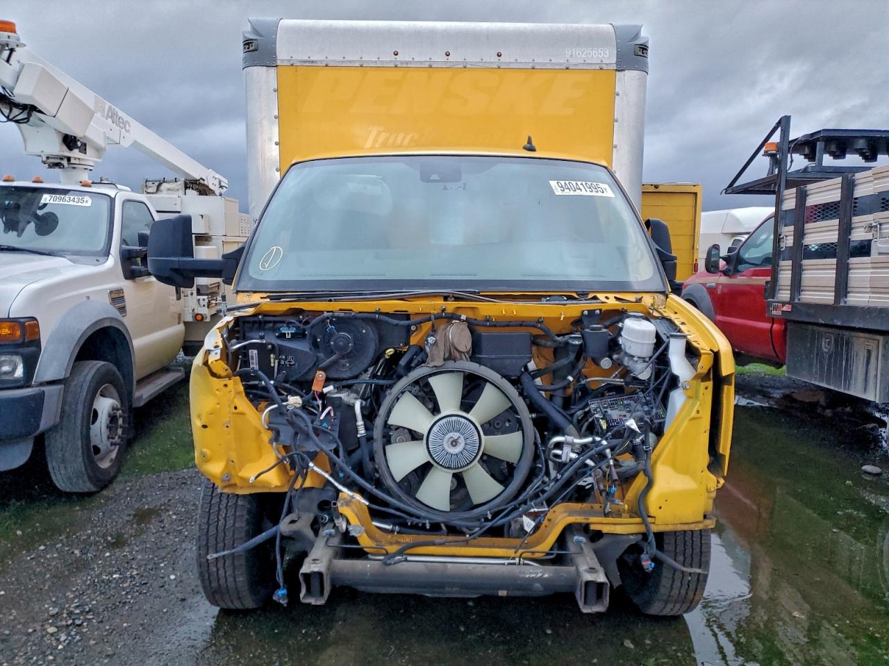 2022 GMC SAVANA BOX TRUCK photo 13